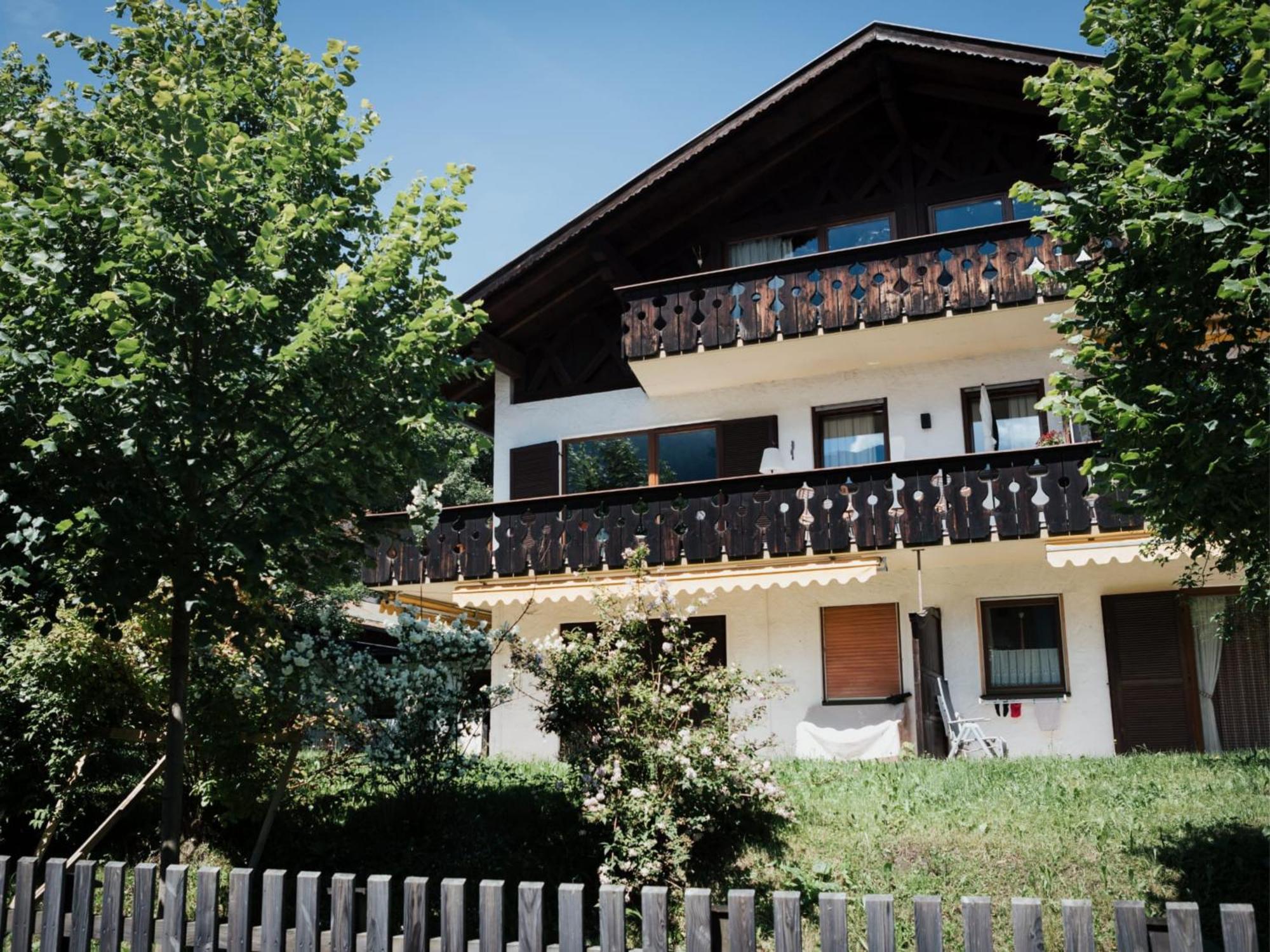 Die Karwendelsuite - 5 Sterne Fewo Mit Bestem Bergblick, Zentrumsnah & Ruhig Gelegen, Familienfreundlich Миттенвальд Экстерьер фото