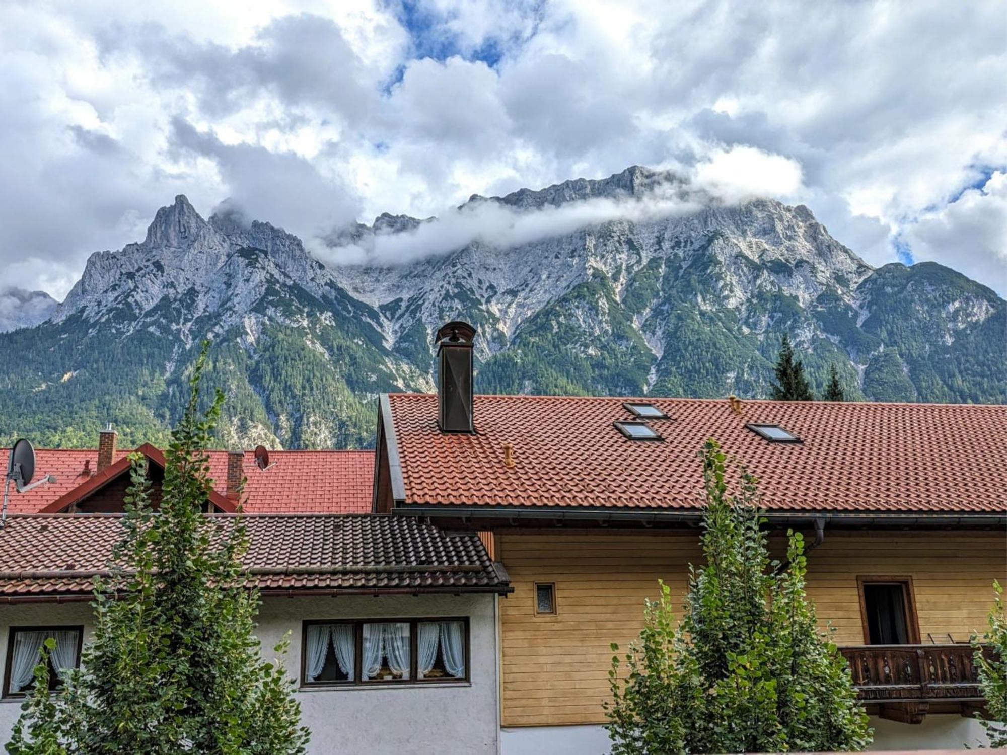 Die Karwendelsuite - 5 Sterne Fewo Mit Bestem Bergblick, Zentrumsnah & Ruhig Gelegen, Familienfreundlich Миттенвальд Экстерьер фото